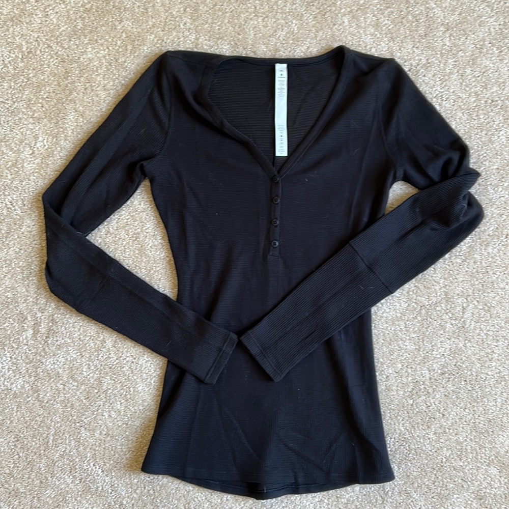 lululemon athletica Black Short Sleeve Top